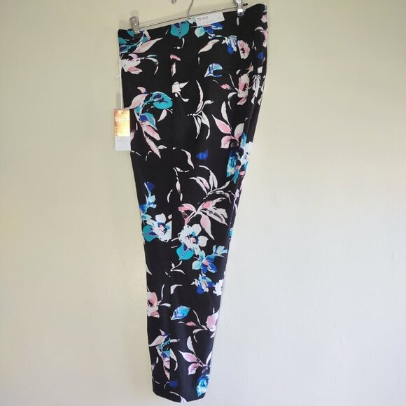 🆕  Lane Bryant 'The Allie Floral Pant Slimming Stretch Pockets Casual Size 18 - Picture 2 of 8